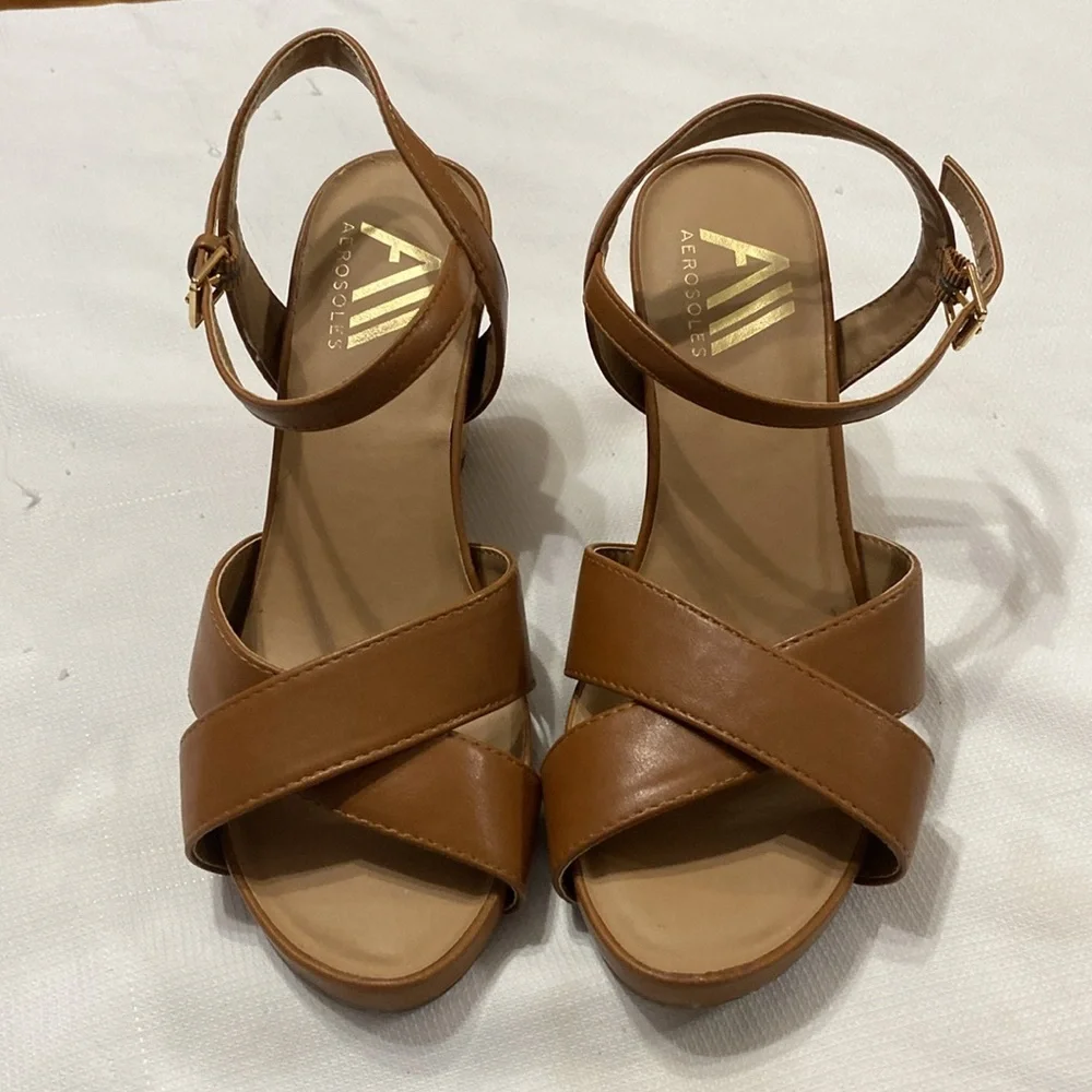 AEROSOLES Brown Leather Like Sandals with Ankle‎ Strap size 7.5 WEDGE ESPADRILLE